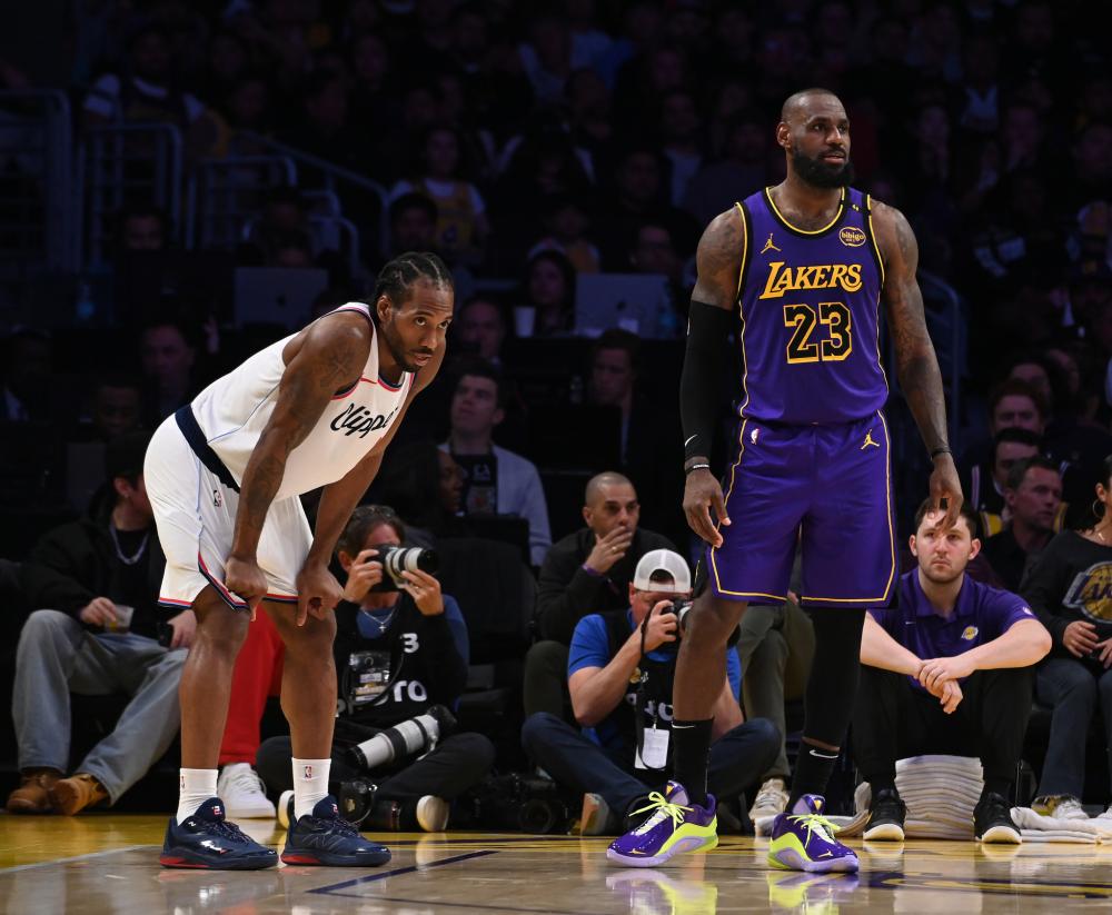 卡尔森截至 卡尔森截至