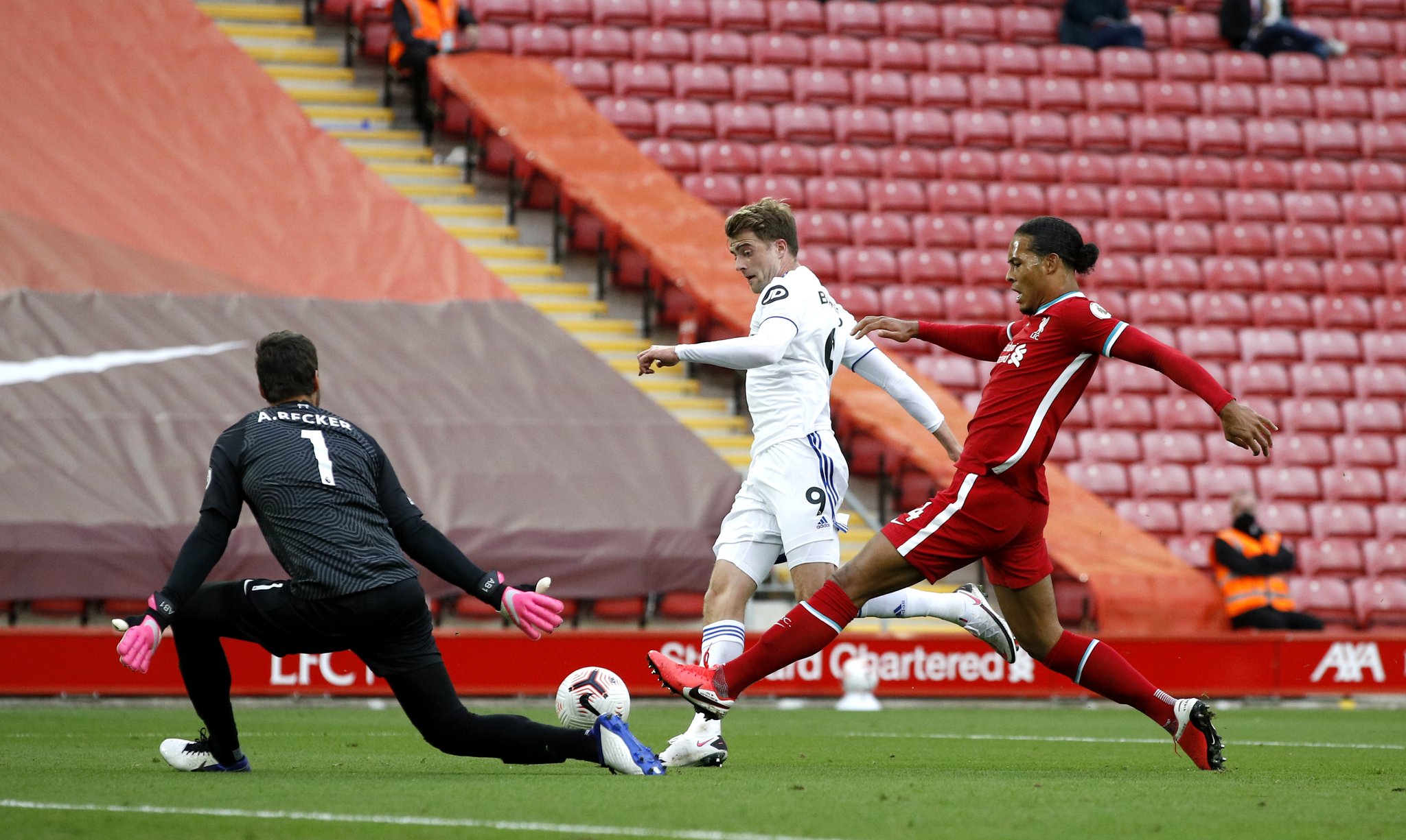 名主力缺席 名主力缺席